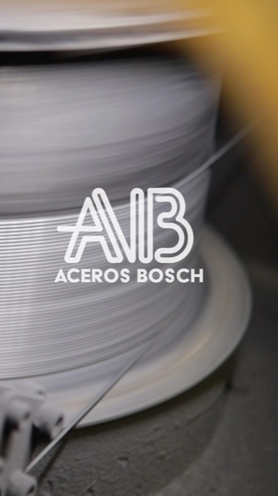 Reel: bobina de alambre con el logo de Aceros Bosch